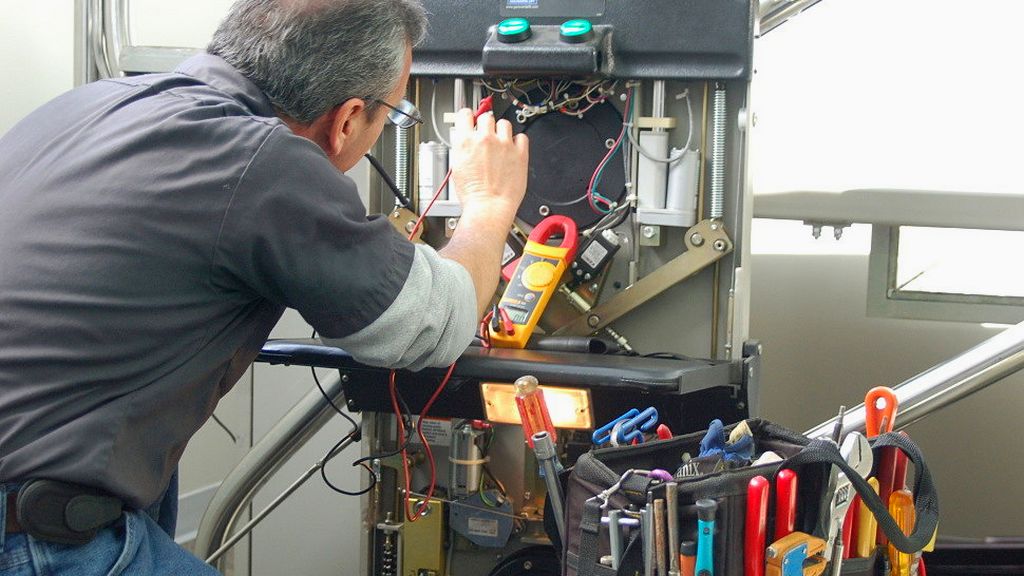 Röle Test Cihazı Teknik Servis