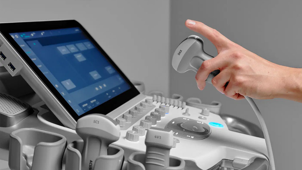 Avtomobil korgazmasida yalangoch qizlar